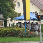 Vor dem Umzug - Platzkonzert am Kriegsdenkmal.
